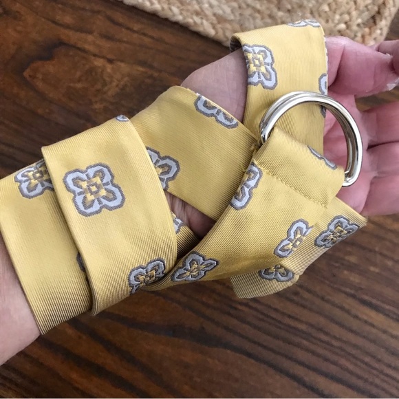 ▪️VINTAGE OLD NAVY Silk Belt - Picture 1 of 8